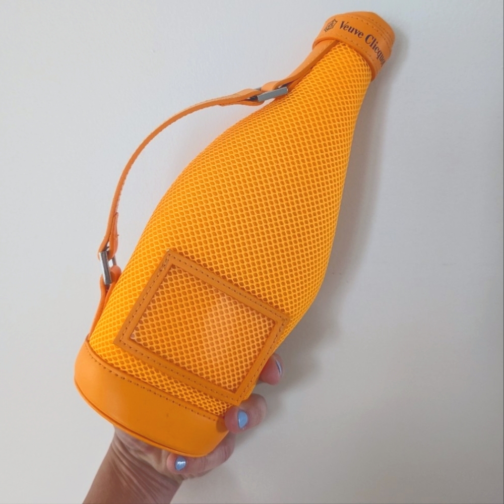 Veuve Clicquot Ice Jacket #4 2018 Edition Champagne Carrying Case with Handle🍾✨